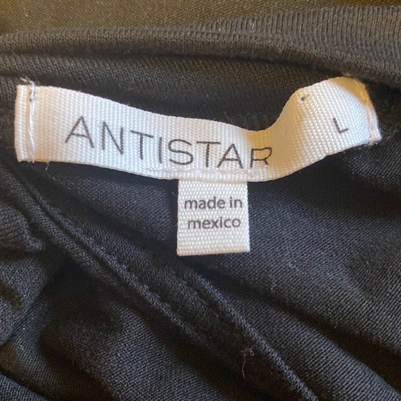 Anistar brand large black short sleeve top with back out - Picture 5 of 6